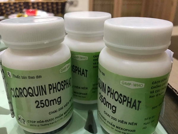 Người dân không tích trữ, tự mua thuốc dự phòng COVID-19 (Ảnh minh họa)